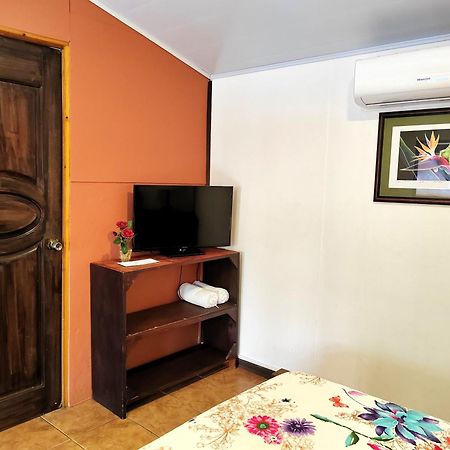 Hotel Los Ranchos Jaco Exterior photo