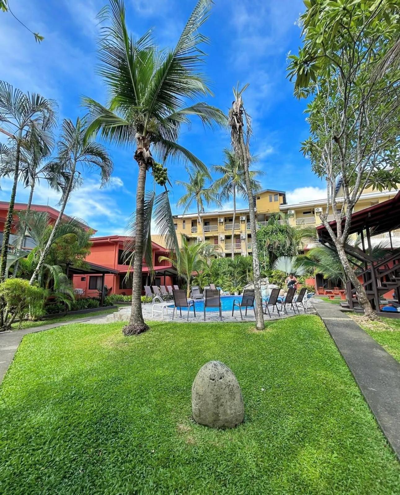 Hotel Los Ranchos Jaco Exterior photo